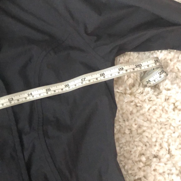 Northface rain jacket size small women regular size- the north face. Original - Picture 10 of 15